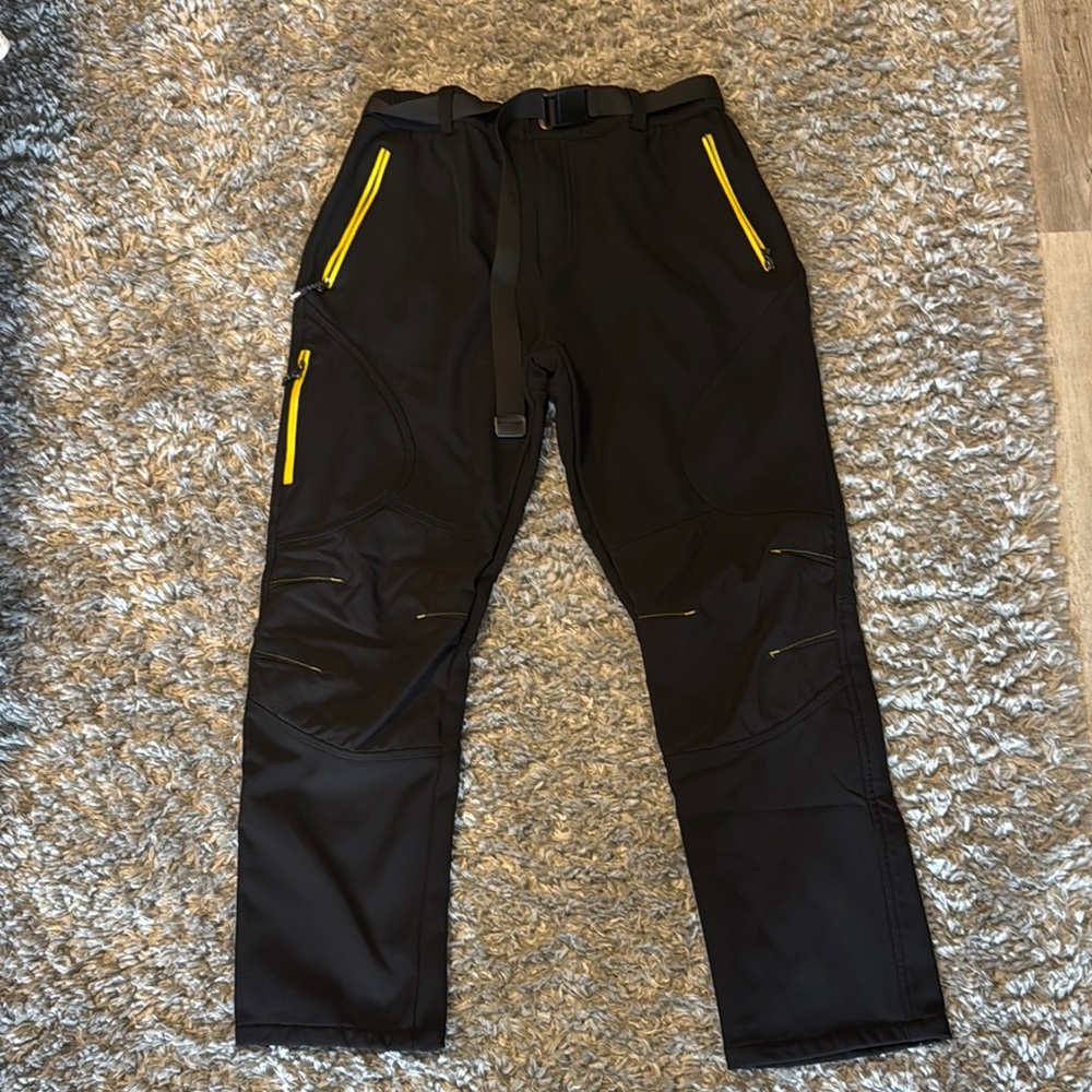 Men’s waterproof ski pants